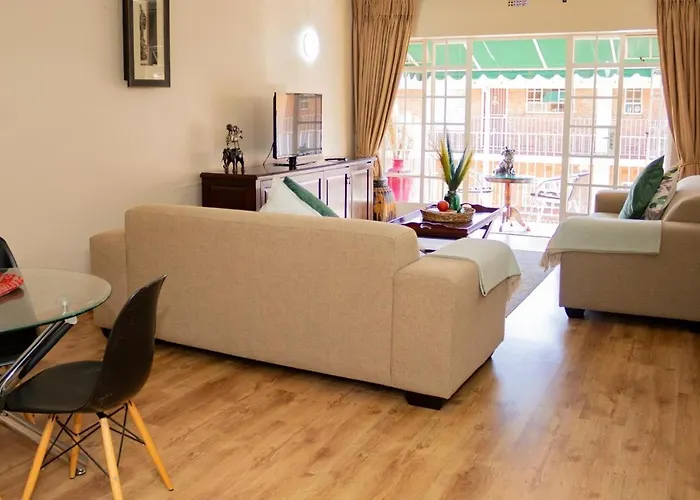 Lovely Spacious Two Bedroom Apartment